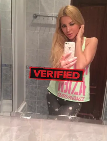 Britney Cunnilingus Prostituierte Eksel